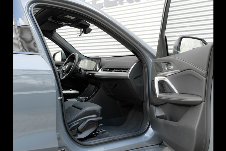 BMW X1 xDrive25e M-Sport - Pano - Trekhaak - Driving Ass Prof - Head-up