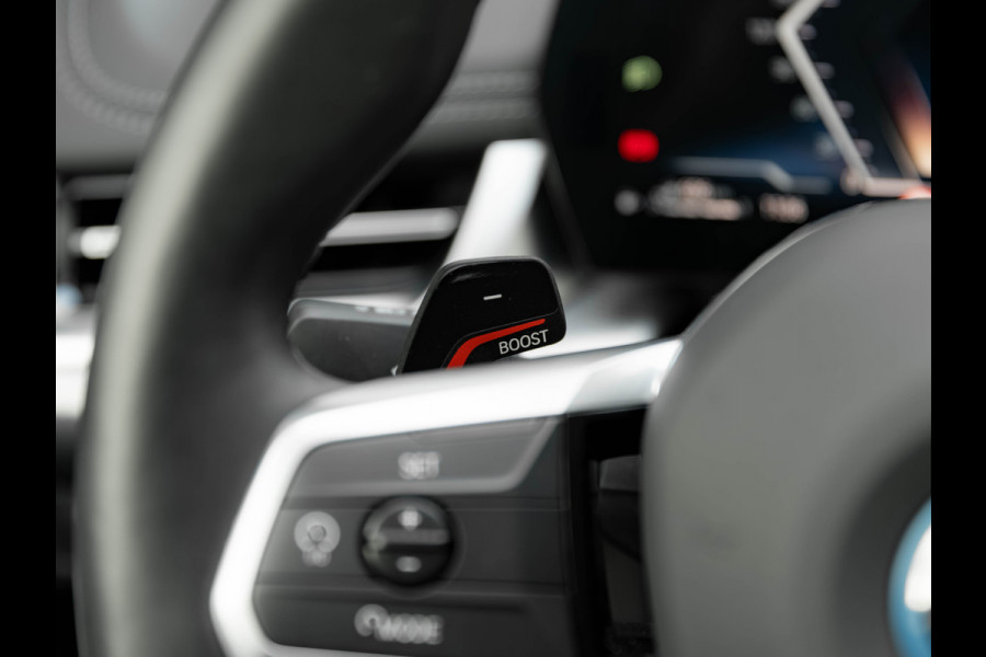 BMW X1 xDrive25e M-Sport - Pano - Trekhaak - Driving Ass Prof - Head-up