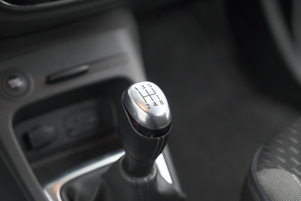 Renault Captur TCe 90 Intens | Camera | Dodehoekdetectie | Navigatie | Parkeersensoren