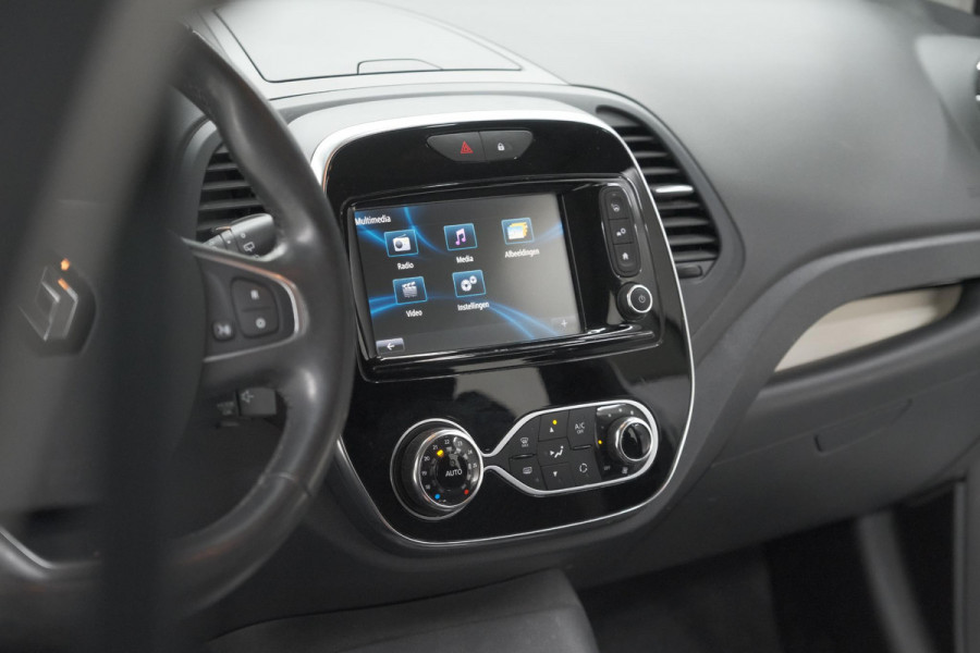 Renault Captur TCe 90 Intens | Camera | Dodehoekdetectie | Navigatie | Parkeersensoren