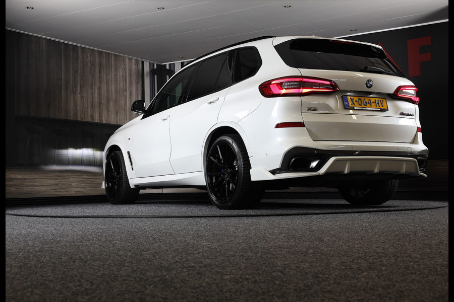 BMW X5 M50d M Line / 7 Persoons / Massage / HK / Head Up / Acc / Lane Assist / Leder / Luchtvering / Open Pano / Trekhaak / 22 Inc
