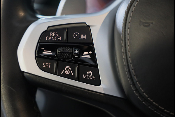 BMW X5 M50d M Line / 7 Persoons / Massage / HK / Head Up / Acc / Lane Assist / Leder / Luchtvering / Open Pano / Trekhaak / 22 Inc