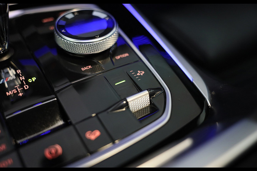BMW X5 M50d M Line / 7 Persoons / Massage / HK / Head Up / Acc / Lane Assist / Leder / Luchtvering / Open Pano / Trekhaak / 22 Inc
