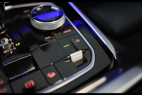 BMW X5 M50d M Line / 7 Persoons / Massage / HK / Head Up / Acc / Lane Assist / Leder / Luchtvering / Open Pano / Trekhaak / 22 Inc