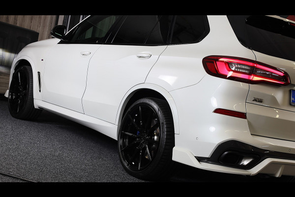 BMW X5 M50d M Line / 7 Persoons / Massage / HK / Head Up / Acc / Lane Assist / Leder / Luchtvering / Open Pano / Trekhaak / 22 Inc