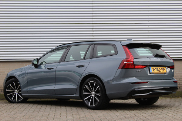 Volvo V60 2.0 T6 Plug-in hybrid AWD Plus Dark SOH 96% | Leder | Pilot Assist | Winter Pack