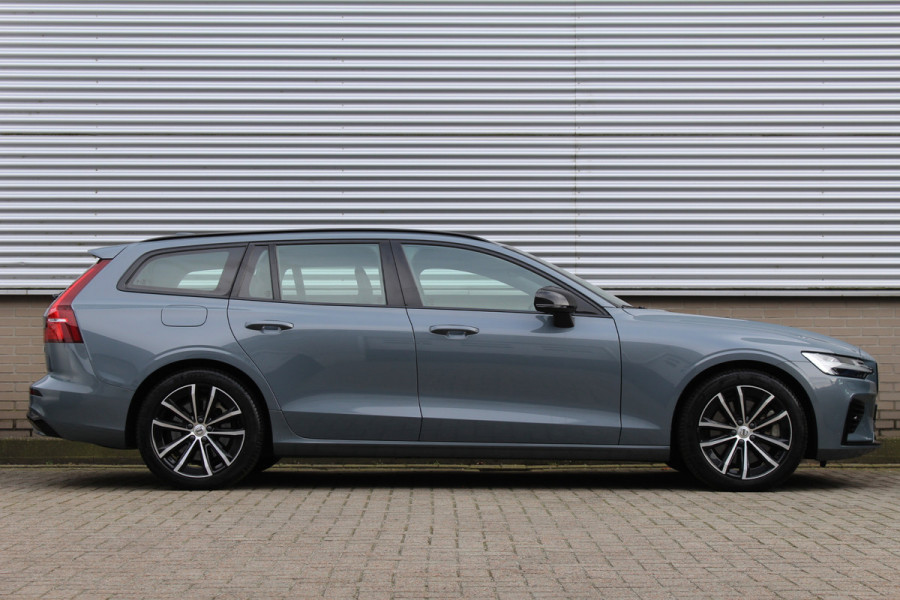 Volvo V60 2.0 T6 Plug-in hybrid AWD Plus Dark SOH 96% | Leder | Pilot Assist | Winter Pack
