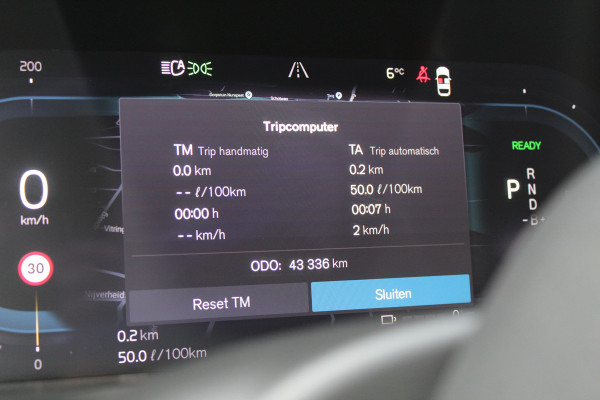 Volvo V60 2.0 T6 Plug-in hybrid AWD Plus Dark SOH 96% | Leder | Pilot Assist | Winter Pack