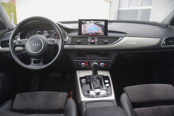Audi A6 Allroad quattro 3.0 TDI Premium Edition / Panoramadak / Camera / Trekhaak