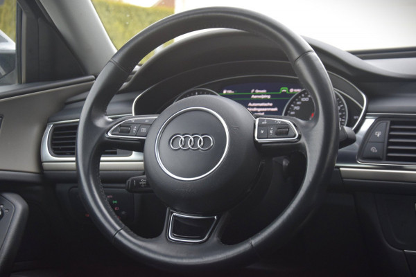 Audi A6 Allroad quattro 3.0 TDI Premium Edition / Panoramadak / Camera / Trekhaak