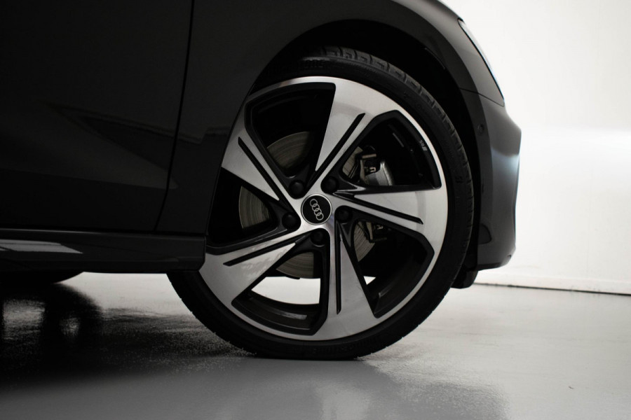 Audi A3 Sportback 35 TFSI S edition |3xS-line|Pano|Carbon|HUD|Sonos|Memory|RS Stoelen