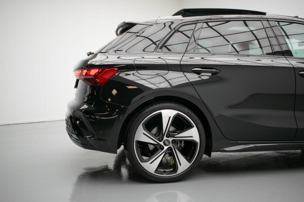 Audi A3 Sportback 35 TFSI S edition |3xS-line|Pano|Carbon|HUD|Sonos|Memory|RS Stoelen