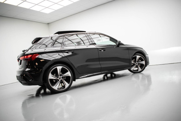 Audi A3 Sportback 35 TFSI S edition |3xS-line|Pano|Carbon|HUD|Sonos|Memory|RS Stoelen