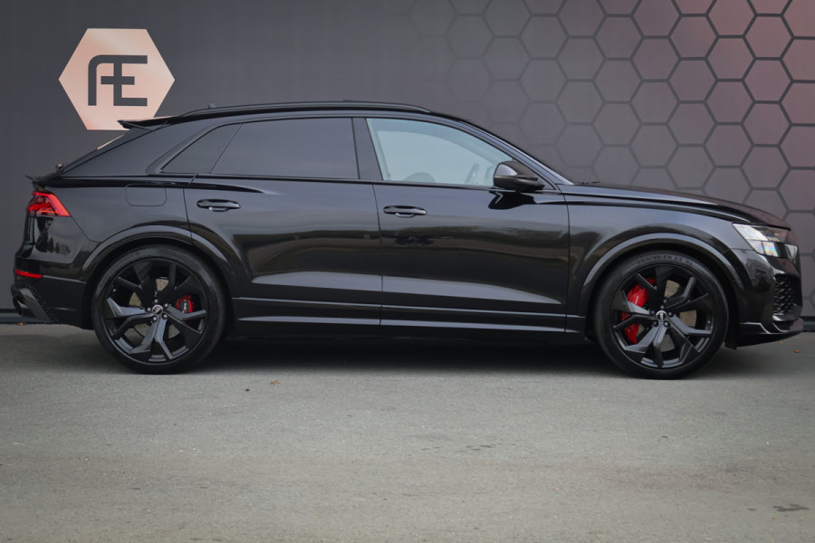 Audi RSQ8 4.0 TFSI RS Q8 quattro | CARBON IN & EXTERIEUR | ADAPTIVE CRUISE | TREKHAAK | MASSAGE | STOELVEWARMING & VERKOELING | CAMERA | H