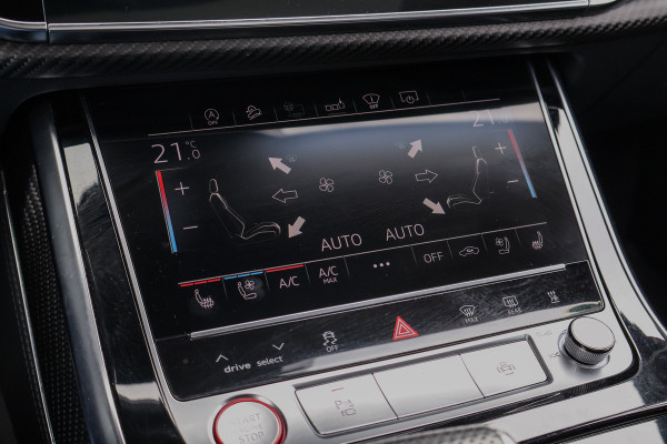 Audi RSQ8 4.0 TFSI RS Q8 quattro | CARBON IN & EXTERIEUR | ADAPTIVE CRUISE | TREKHAAK | MASSAGE | STOELVEWARMING & VERKOELING | CAMERA | H