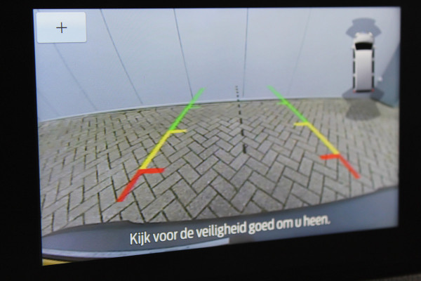 Ford Transit Connect 1.5-120pk EcoBlue L2 Trend / 8traps-AUTOMAAT ! Erg nette Ford Transit Connect, laadruimte v.v. van een praktisch inbouw. Autm. airco dual, 3-zits, metallic lak, pdc v+a, Apple carplay, schuifdeur li+re, navigatie, cruise cntrl, stoelverwarming, camera etc.