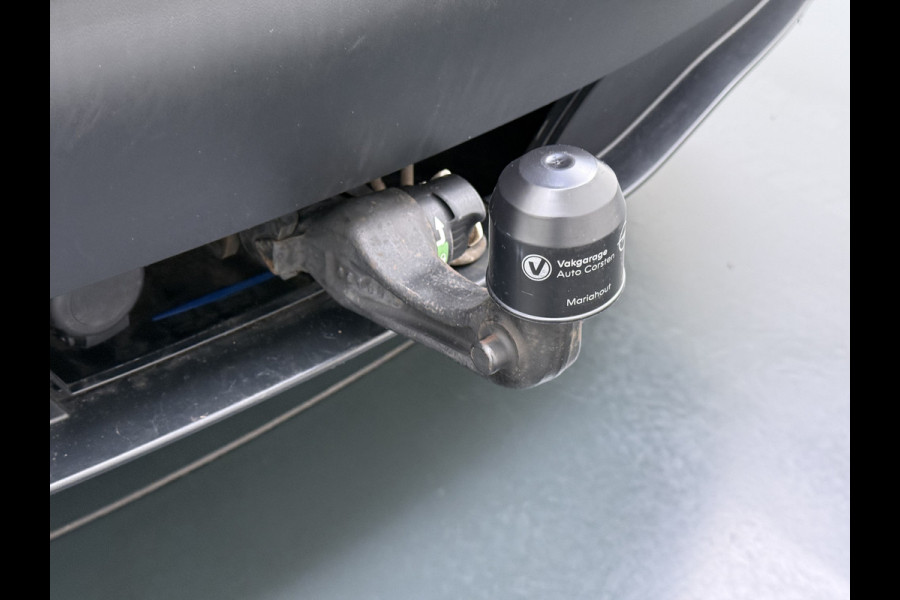 Tesla Model Y 300pk Trekhaak SOH 92% Warmtepomp LFP-Accu Leer Lmv Camera's Panoramadak Adap.Cruise Navi Ecc RWD Autopilot Stoel+Stuur+Achterbank Verwarming Elek.Achterklep Dodehoek detector Draadloze telefoonlader 1e Eigenaar 1.600KG Trekgewicht Fabrieksgarantie op Motor en Accu tot 22-04-2032/160.000km