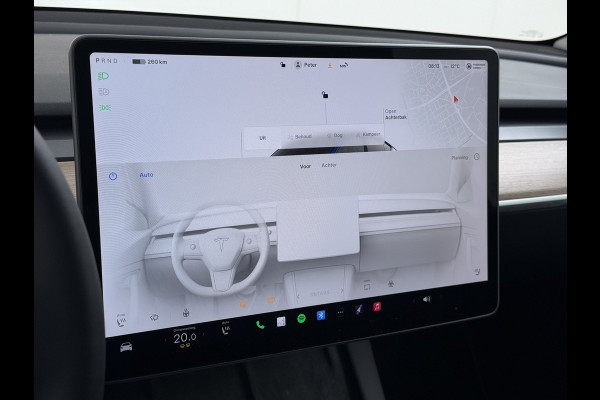 Tesla Model Y 300pk Trekhaak SOH 92% Warmtepomp LFP-Accu Leer Lmv Camera's Panoramadak Adap.Cruise Navi Ecc RWD Autopilot Stoel+Stuur+Achterbank Verwarming Elek.Achterklep Dodehoek detector Draadloze telefoonlader 1e Eigenaar 1.600KG Trekgewicht Fabrieksgarantie op Motor en Accu tot 22-04-2032/160.000km