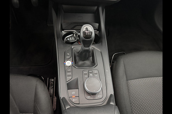 BMW 1-serie 116D Executive Edition *DIGI-COCKPIT | FULL-LED | NAVI-FULLMAP | AMBIENTLIGHT | CRUISE | KEYLESS | PRIVACY-GLASS | ECC | PDC | 16"ALU*