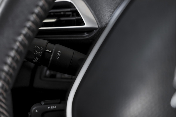 Peugeot 3008 1.2 PureTech 130 PK Active Pack Business Orig. NL | Dig. Cockpit | Cruise | PDC | NAV + App. Conncect | ECC | Afn. Trekhaak | LM 19" |