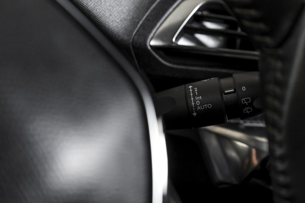 Peugeot 3008 1.2 PureTech 130 PK Active Pack Business Orig. NL | Dig. Cockpit | Cruise | PDC | NAV + App. Conncect | ECC | Afn. Trekhaak | LM 19" |