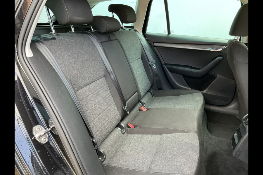 Škoda Octavia Combi 1.5 TSI 150PK Aut7 Sport Stoel/Stuurverw. Carplay Business Greentech