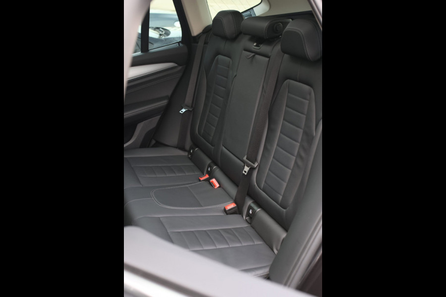 BMW X3 XDrive30e High Executive *Pano*Camera*Head-Up*Laser*Trekhaak*