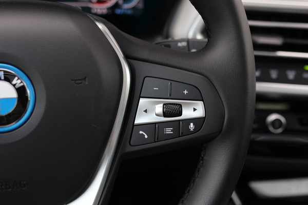 BMW X3 XDrive30e High Executive *Pano*Camera*Head-Up*Laser*Trekhaak*