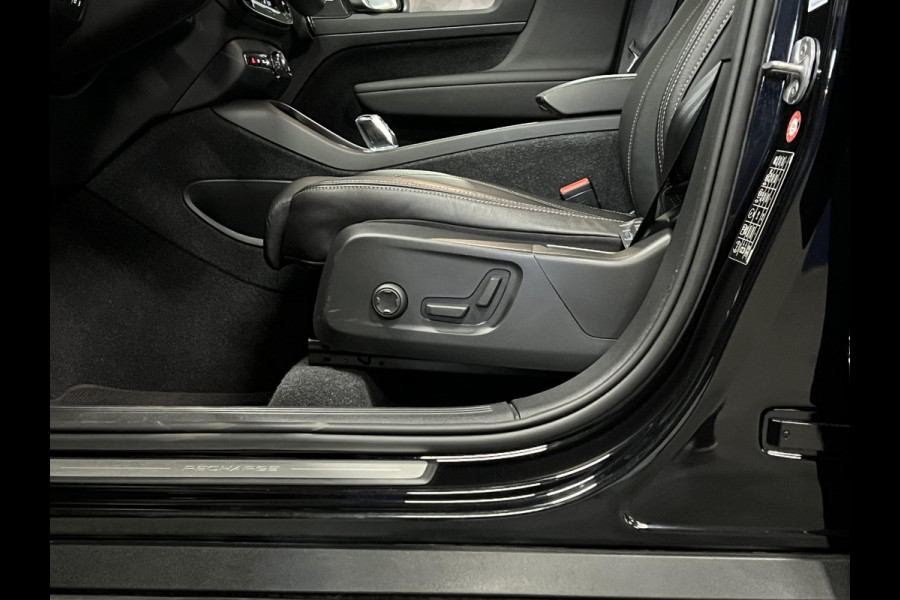 Volvo XC40 1.5 T5 Plug-in hybrid Ultimate Dark Open dak | Adapt. cruise | 360 camera | Stuur-/stoelverwarming | Memory | Leder | Harman/Kardon