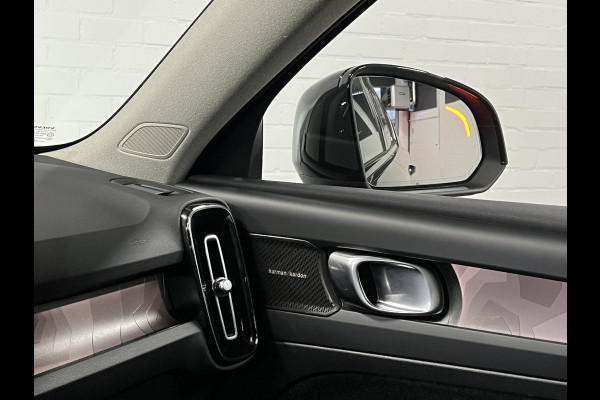 Volvo XC40 1.5 T5 Plug-in hybrid Ultimate Dark Open dak | Adapt. cruise | 360 camera | Stuur-/stoelverwarming | Memory | Leder | Harman/Kardon