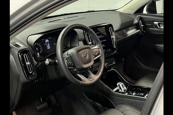 Volvo XC40 1.5 T5 Plug-in hybrid Ultimate Dark Trekhaak | Adapt. cruise | Open dak | Stuur-/stoelverwarming | Achteruitrij camera | Memory | Leder