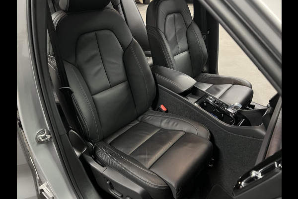 Volvo XC40 1.5 T5 Plug-in hybrid Ultimate Dark Trekhaak | Adapt. cruise | Open dak | Stuur-/stoelverwarming | Achteruitrij camera | Memory | Leder