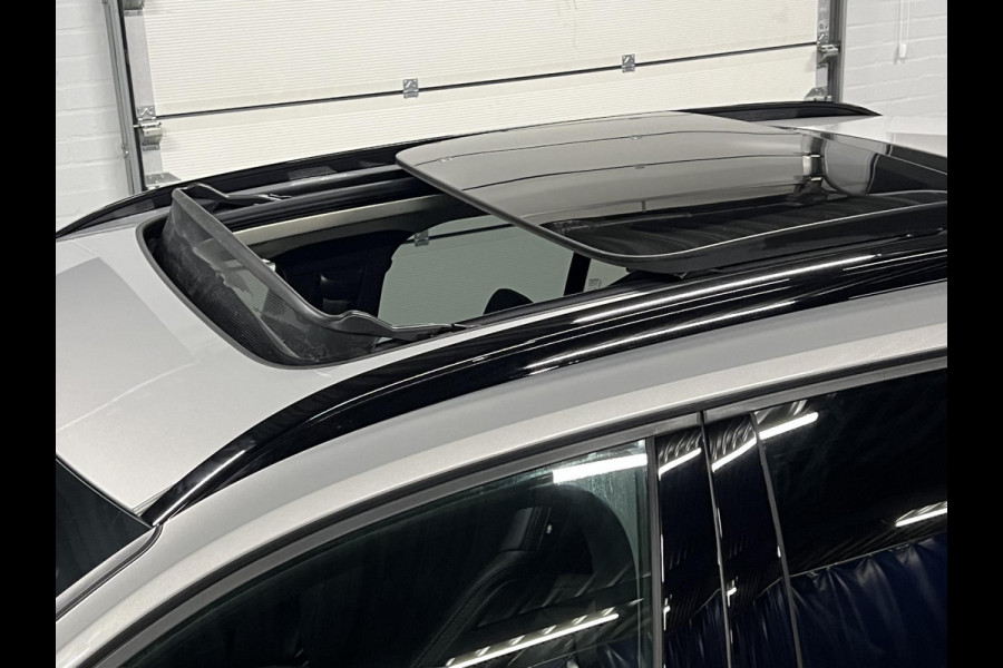 Volvo XC40 1.5 T5 Plug-in hybrid Ultimate Dark Trekhaak | Adapt. cruise | Open dak | Stuur-/stoelverwarming | Achteruitrij camera | Memory | Leder