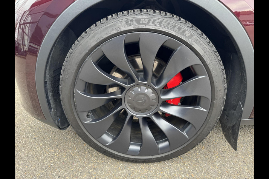 Tesla Model Y Performance AWD 75 kWh AFNEEMBARE TREKHAAK| CHERRY RED| VOLLEDIGE TESLA GARANTIE TOT 14-12-2027 OF 80K KM|1STE EIGENAAR ORIG. NL| AUTOPILOT| STOELVERWARMING VOOR + ACHTER|