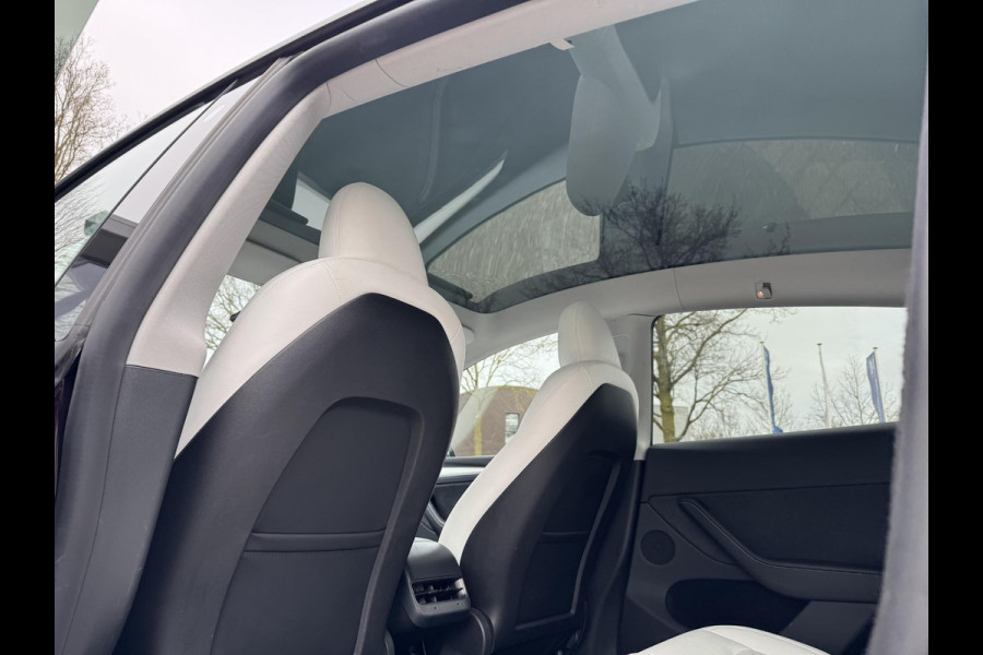 Tesla Model Y Performance AWD 75 kWh AFNEEMBARE TREKHAAK| CHERRY RED| VOLLEDIGE TESLA GARANTIE TOT 14-12-2027 OF 80K KM|1STE EIGENAAR ORIG. NL| AUTOPILOT| STOELVERWARMING VOOR + ACHTER|