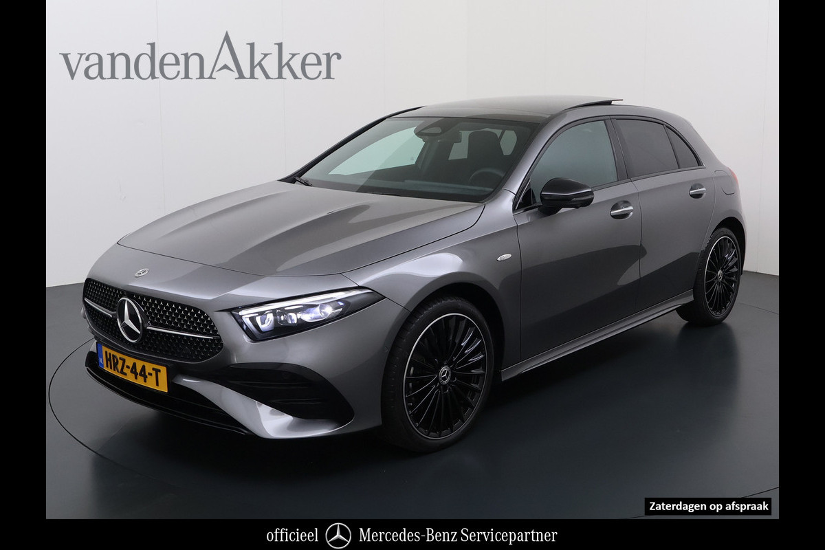 Mercedes-Benz A-Klasse 250e AMG // istronic // Panoramadak // Headup // 360 Camera // 19" // Carplay // Sfeerverlichting // Nightpakket // Memory