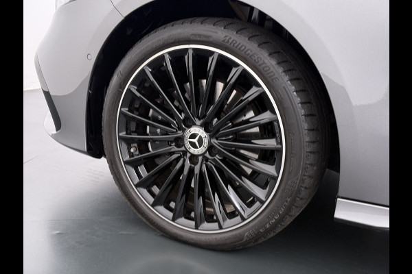 Mercedes-Benz A-Klasse 250e AMG // istronic // Panoramadak // Headup // 360 Camera // 19" // Carplay // Sfeerverlichting // Nightpakket // Memory