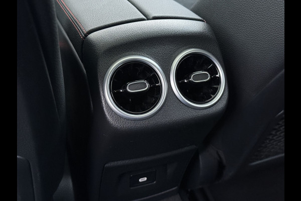 Mercedes-Benz A-Klasse 250e AMG // istronic // Panoramadak // Headup // 360 Camera // 19" // Carplay // Sfeerverlichting // Nightpakket // Memory