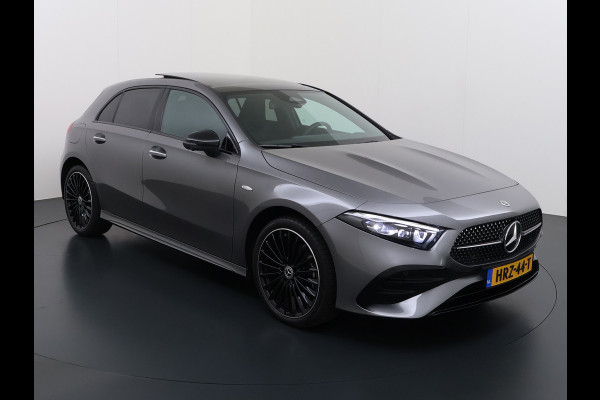 Mercedes-Benz A-Klasse 250e AMG // istronic // Panoramadak // Headup // 360 Camera // 19" // Carplay // Sfeerverlichting // Nightpakket // Memory