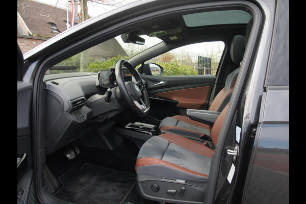 Volkswagen ID.4 First Max 77 kWh | SOH 91% | Panoramadak | Head-Up Display | Sfeerverlichting | 360 Camera |