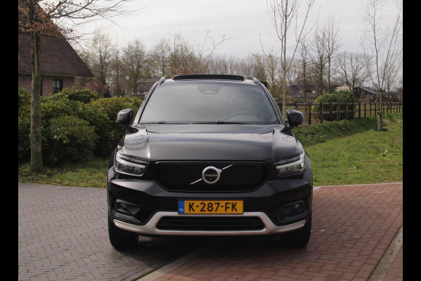 Volvo XC40 Recharge P8 AWD R-Design | SOH 92% | Panoramadak | Harman Kardon | Trekhaak | 360 Camera |