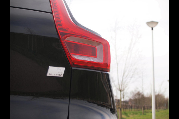 Volvo XC40 Recharge P8 AWD R-Design | SOH 92% | Panoramadak | Harman Kardon | Trekhaak | 360 Camera |
