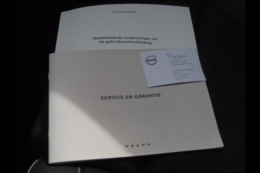 Volvo XC40 Recharge P8 AWD R-Design | SOH 92% | Panoramadak | Harman Kardon | Trekhaak | 360 Camera |