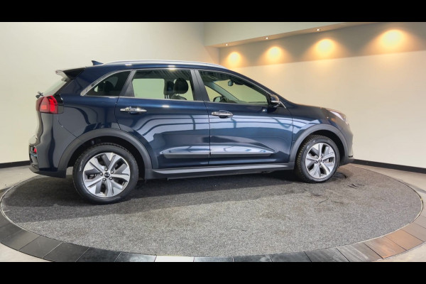 Kia e-Niro DynamicLine 64 kWh | Voorstoel verwamd | Cruise control |