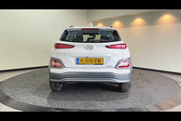 Hyundai Kona EV Comfort 64 kWh | Adaptief cruise control | rijstrookcorrectie