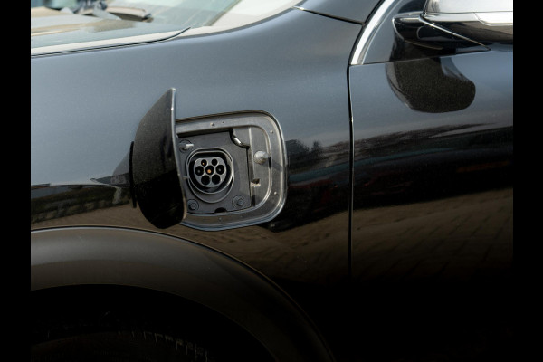 Kia Niro 1.6 GDi PHEV ExecutiveLine | Stoel en stuurverwarming | Navi | Clima |