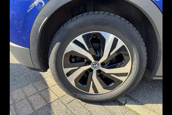 Volkswagen ID.4 City 52 kWh WARMTEPOMP| STOELVERWARMING + STUURVERWARMING|VOORRUIT VERWARMING| APPLE CARPLAY/ ANDROID AUTO| ADAPTIVE CRUISE CONTROL| RIJKLAARPRIJS. INCL 12 MND BOVAG GARANTIE