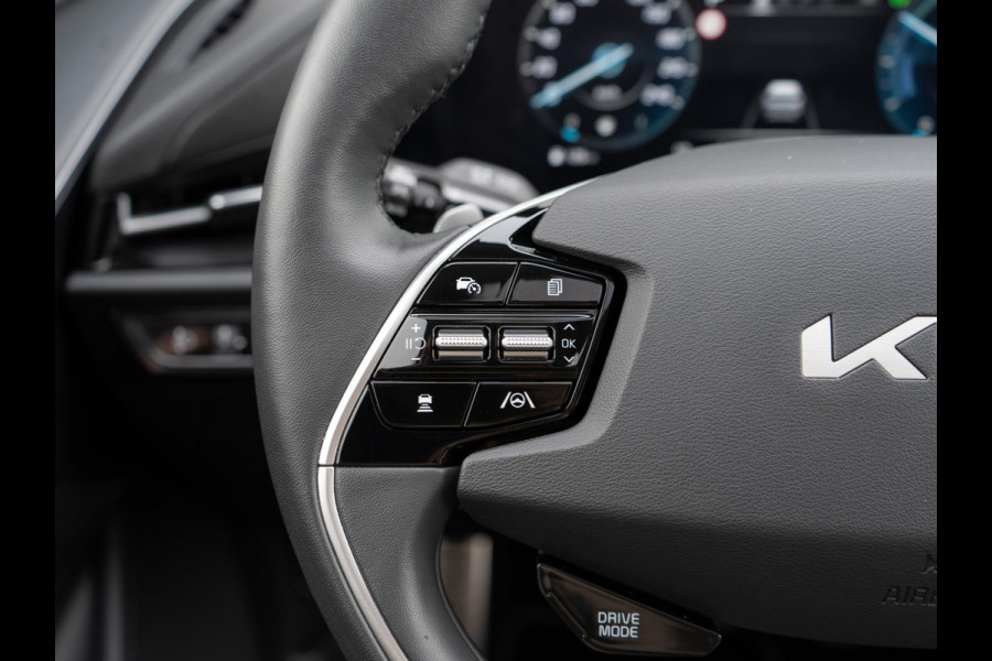 Kia Niro 1.6 GDi Hybrid ExecutiveLine | Stoel en stuurverwarming | Schuifkanteldak | HUD | Harmen en kardon audio |