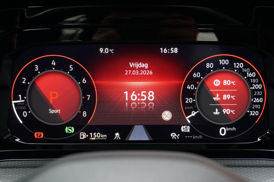 Volkswagen Golf 2.0 TSI GTI Clubsport 300PK + PANORAMADAK / STUURVERWARMING / 19"