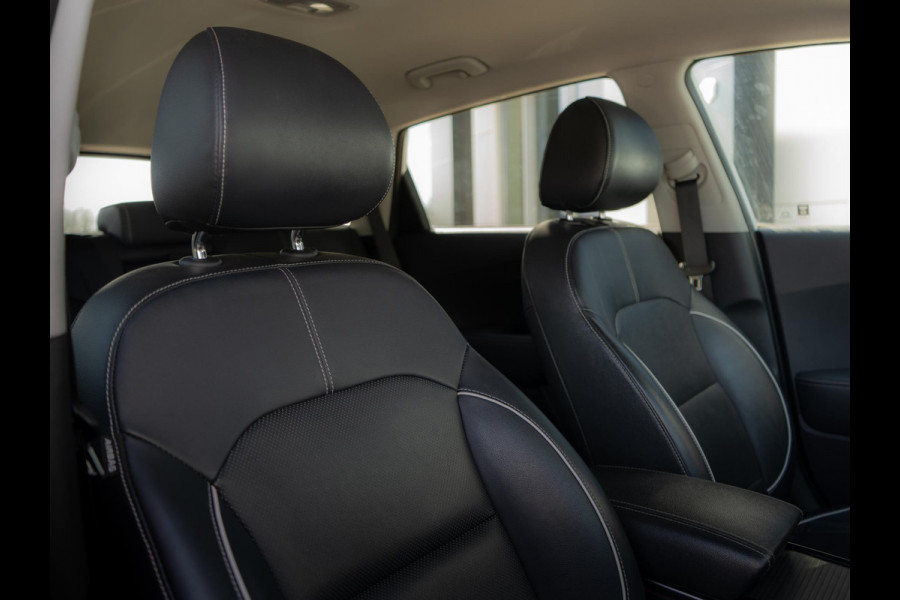 Kia e-Niro ExecutiveLine 64 kWh | Stoel en stuurverwarming | Navigatie |